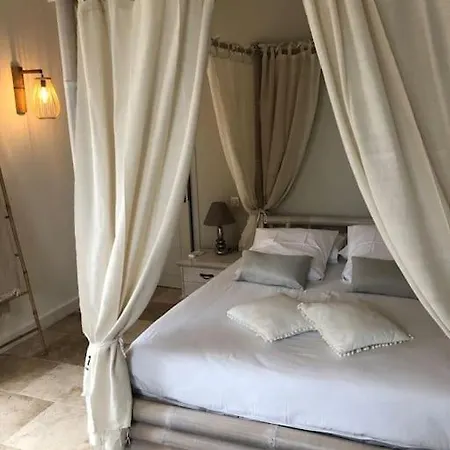 Carioca St Tropez Villa