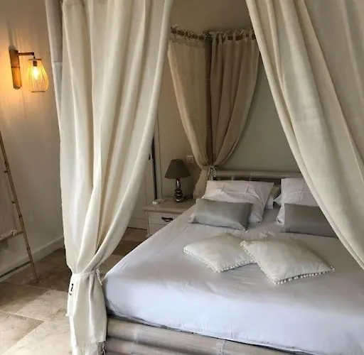 Carioca St Tropez Villa